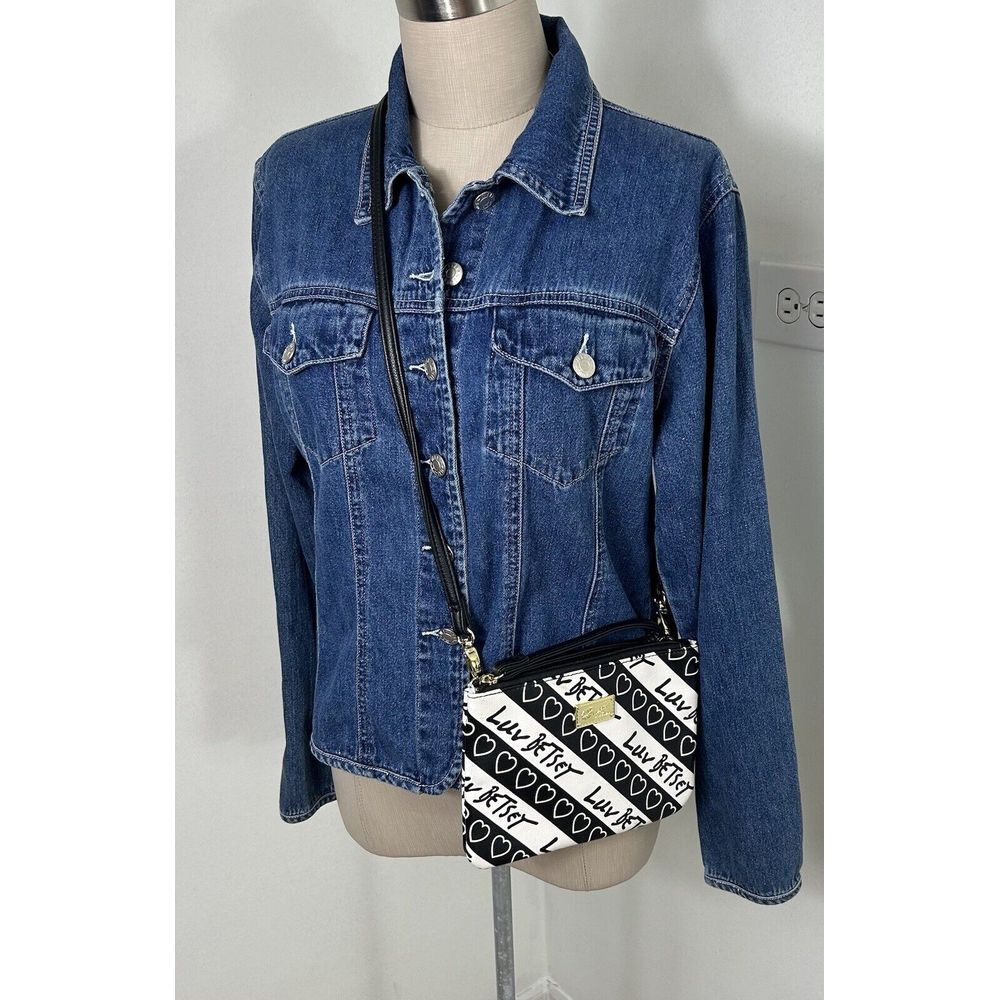 Betsey Johnson Luv Betsey Wristlet‎ Crossbody Wallet Hearts Black White Gold EUC